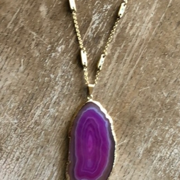 🍒NWOT PINK GEM STONE PENDANT - Picture 5 of 5
